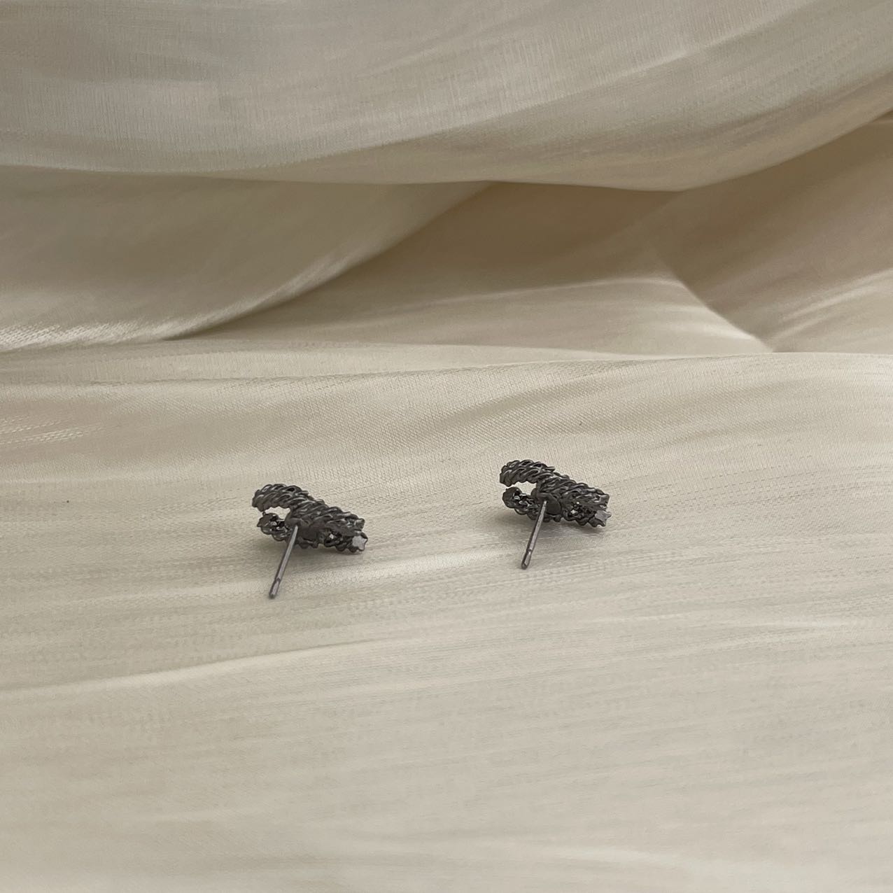 CHANEL Coco Mark Rhinestone Stud Earrings C18V [Used]