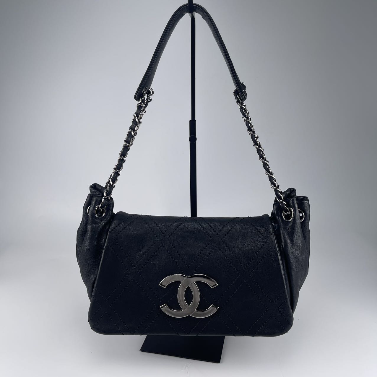 Chanel Black Caviar Leather Shoulder Bag  [Used]