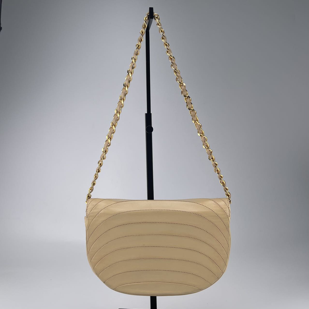 Chanel Yellow Calfskin Moon-Shaped Chain Bag [Used]