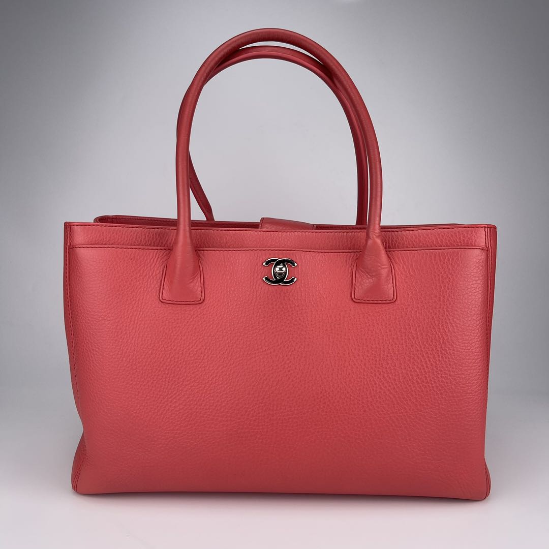 Chanel Rose Pink Caviar Leather Cerf Tote with Silver Hardware [Used]