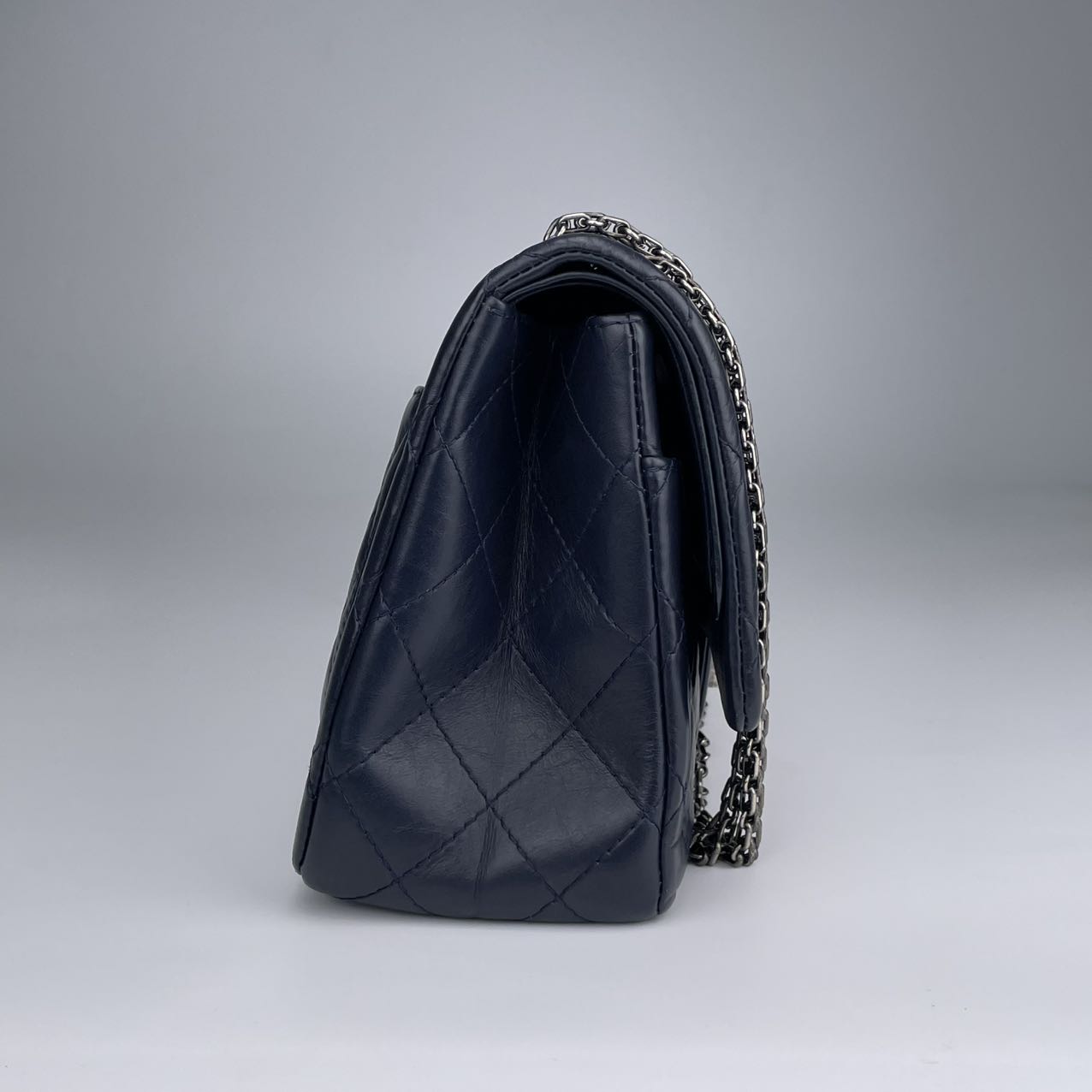 Chanel 2.55 Reissue Chain Shoulder Bag[Used]