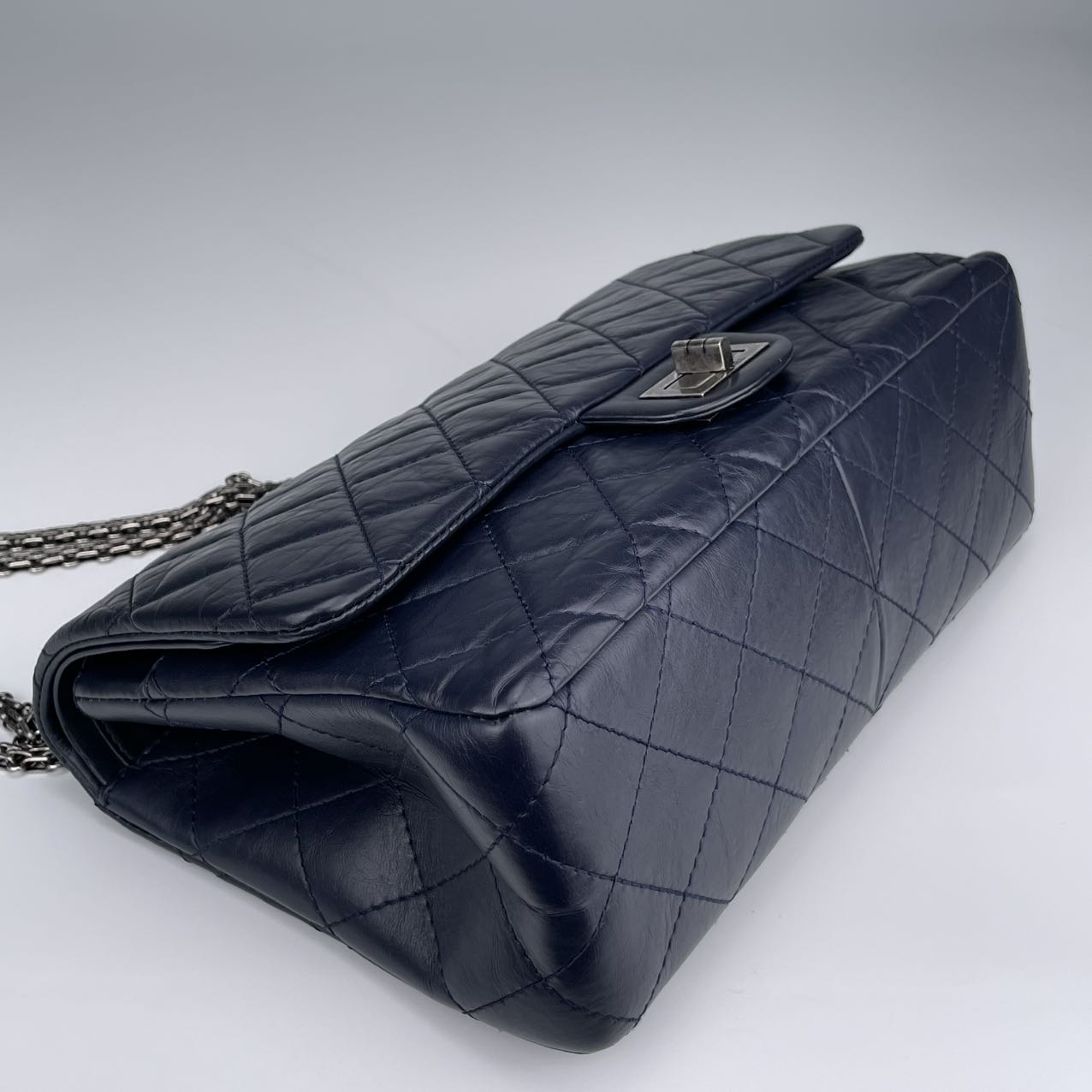 Chanel 2.55 Reissue Chain Shoulder Bag[Used]