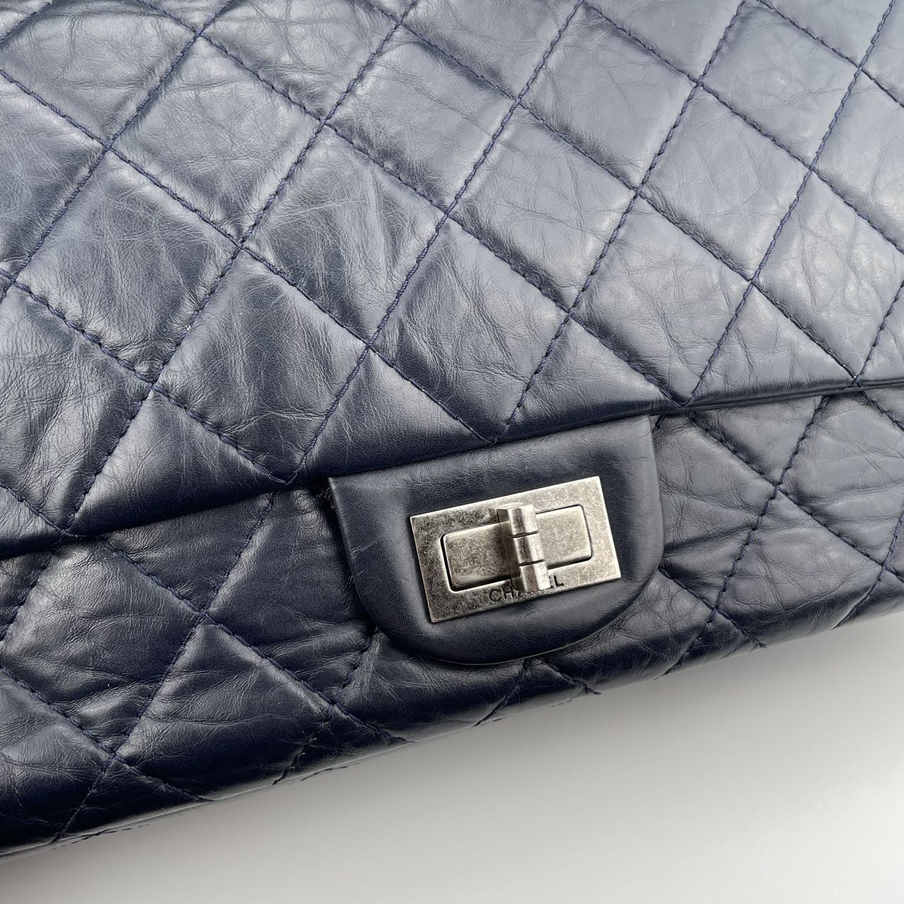 Chanel 2.55 Reissue Chain Shoulder Bag[Used]