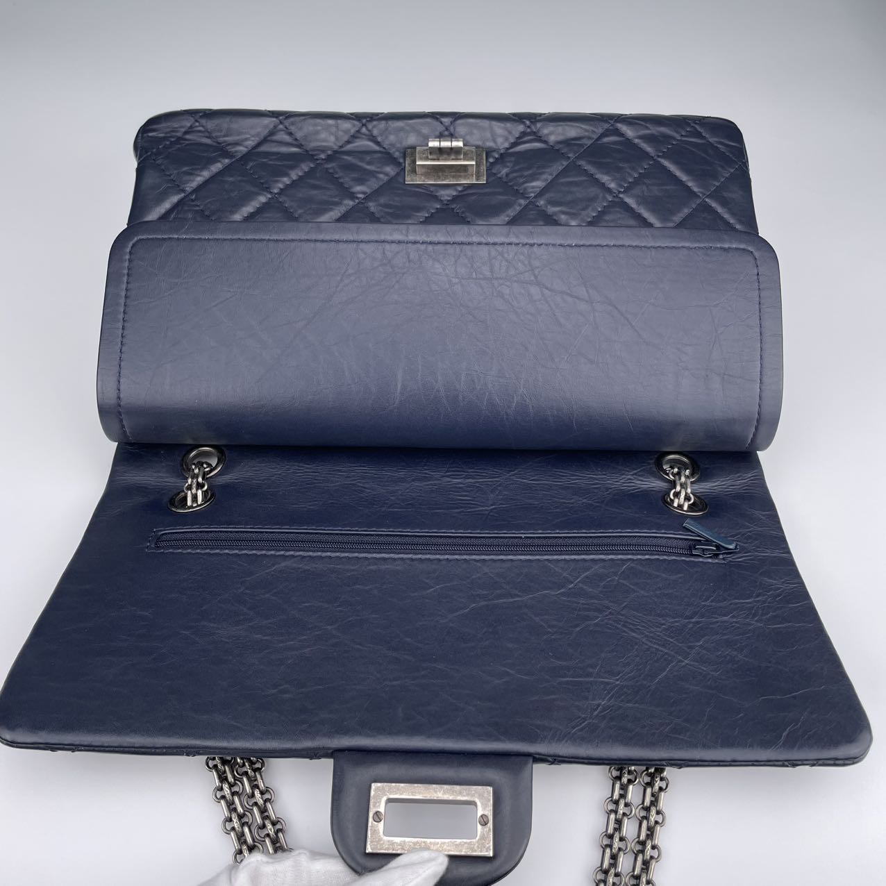Chanel 2.55 Reissue Chain Shoulder Bag[Used]