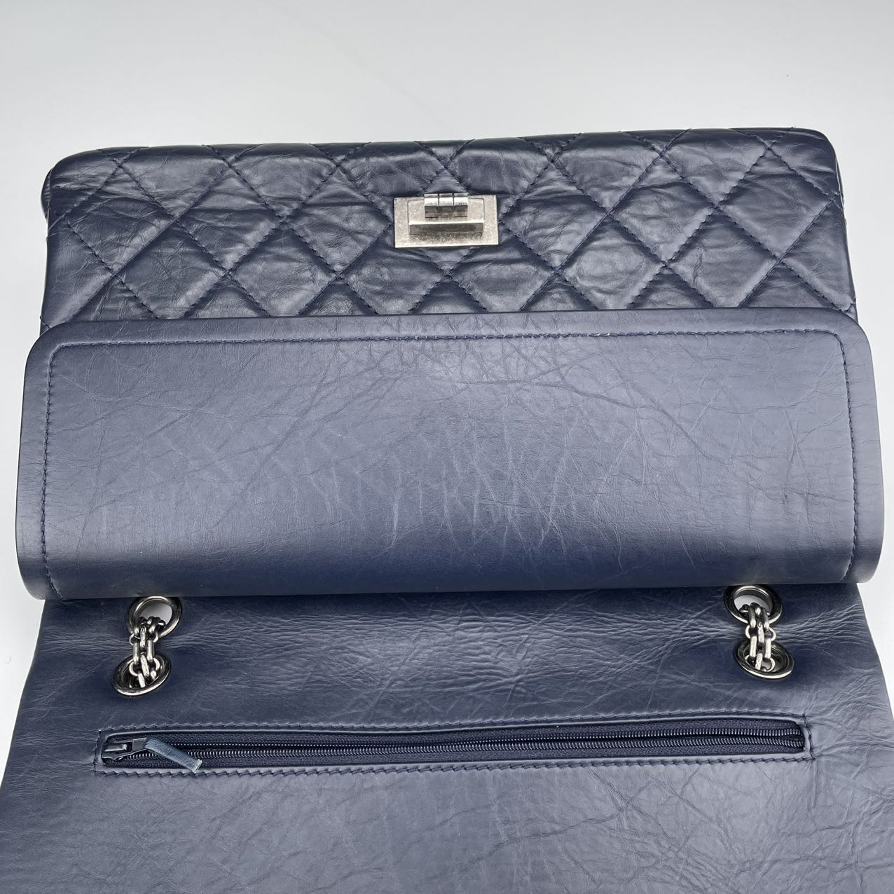 Chanel 2.55 Reissue Chain Shoulder Bag[Used]