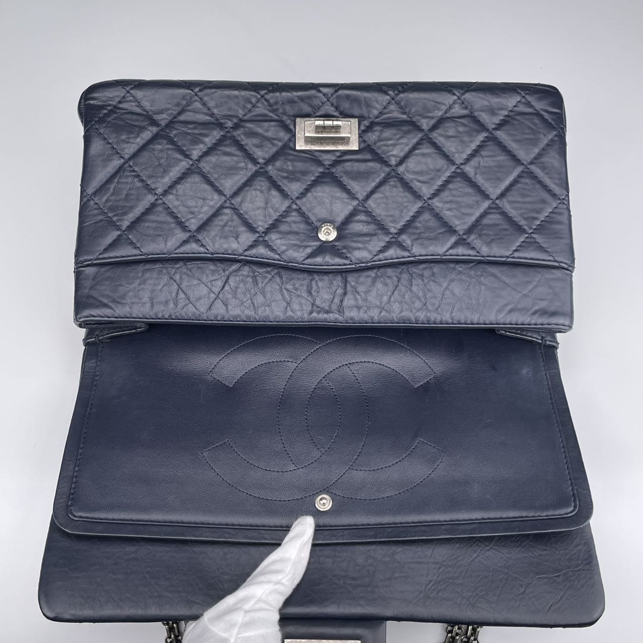 Chanel 2.55 Reissue Chain Shoulder Bag[Used]