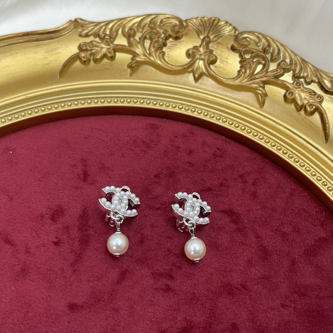 Chanel CC Logo Pearl Drop Earrings[Used]
