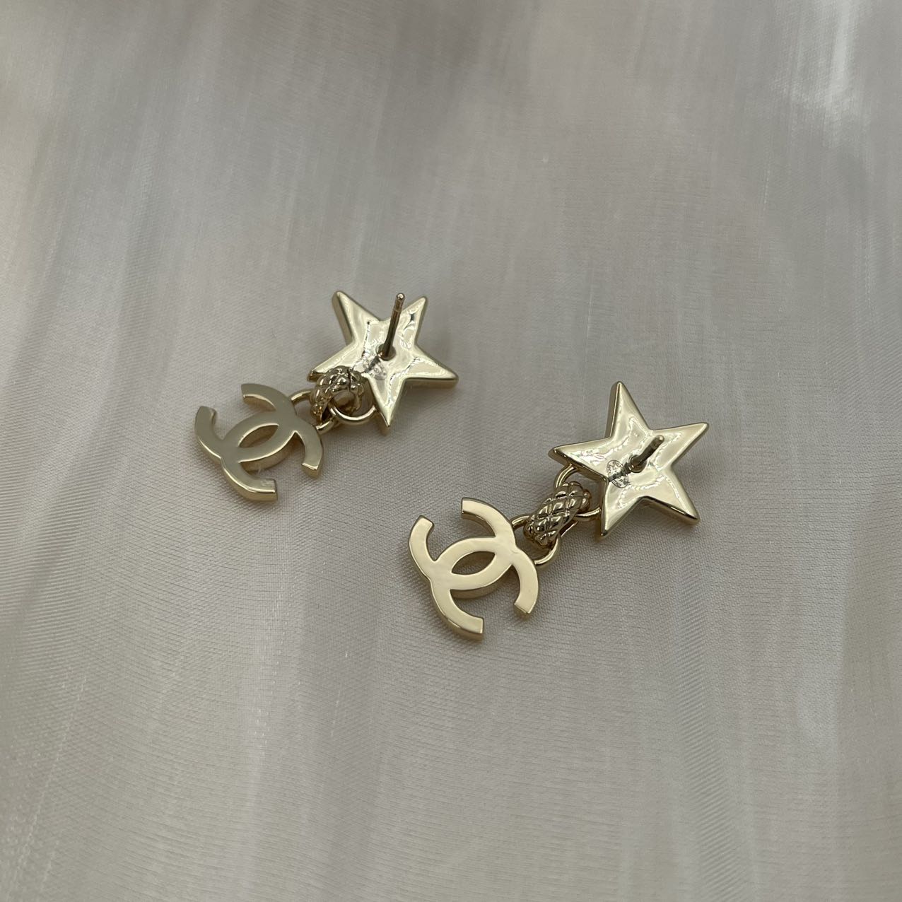 Chanel Rhinestone and Star Pearl CC Logo Drop Earrings [Used]