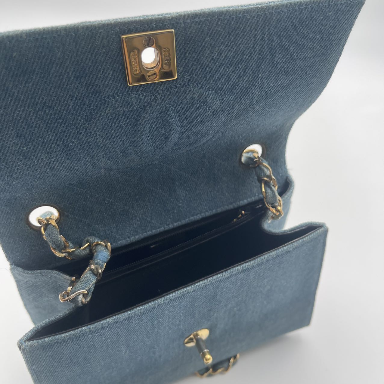 Chanel Denim Trapezoid Chain Shoulder Bag[Used]
