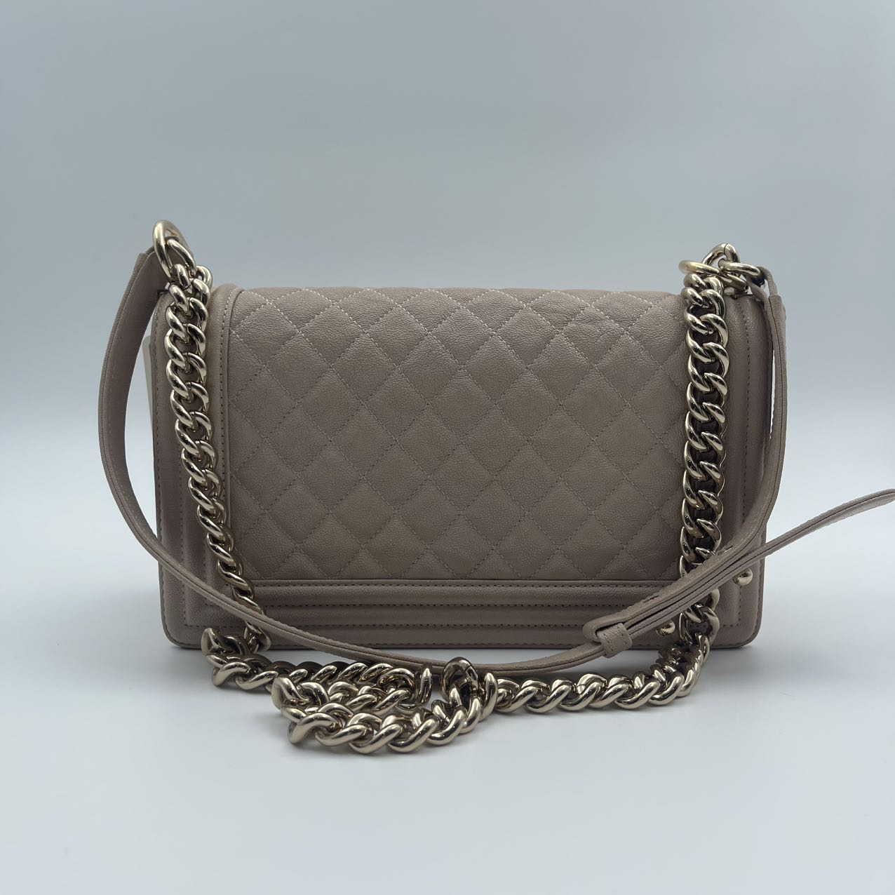 VINTAGE シャネル BOY CHANEL 25cm ラム ベージュ/G金具 Chanel BOY CHANEL 25 Vintage calf Chain Shoulder Bag Beige