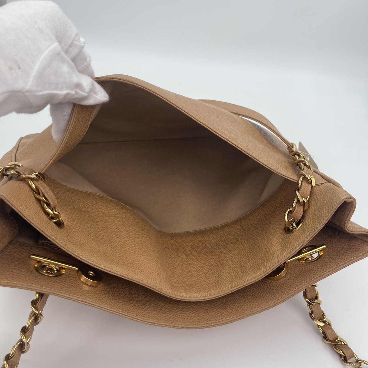 Chanel Beige Caviar Leather Tote Bag [Used]