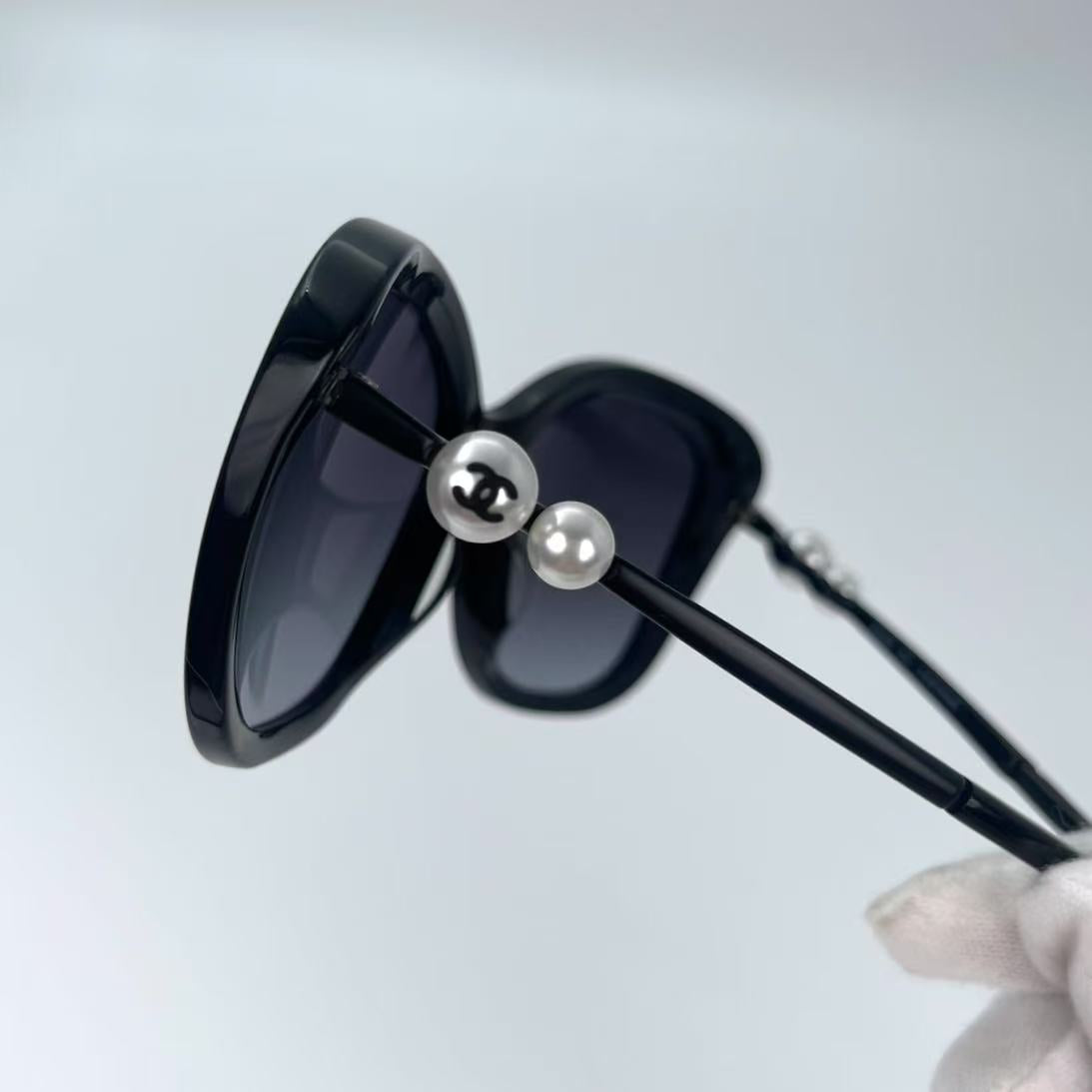 CHANEL Pearl Temple Sunglasses [Used]