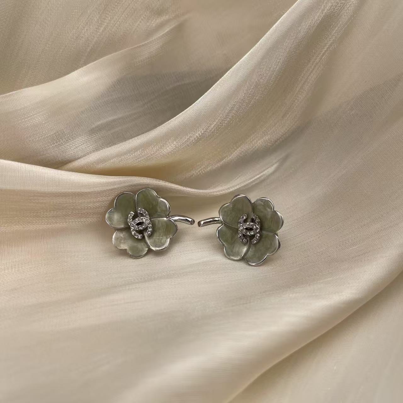 Chanel Clover Motif Clip-On Earrings [Used]