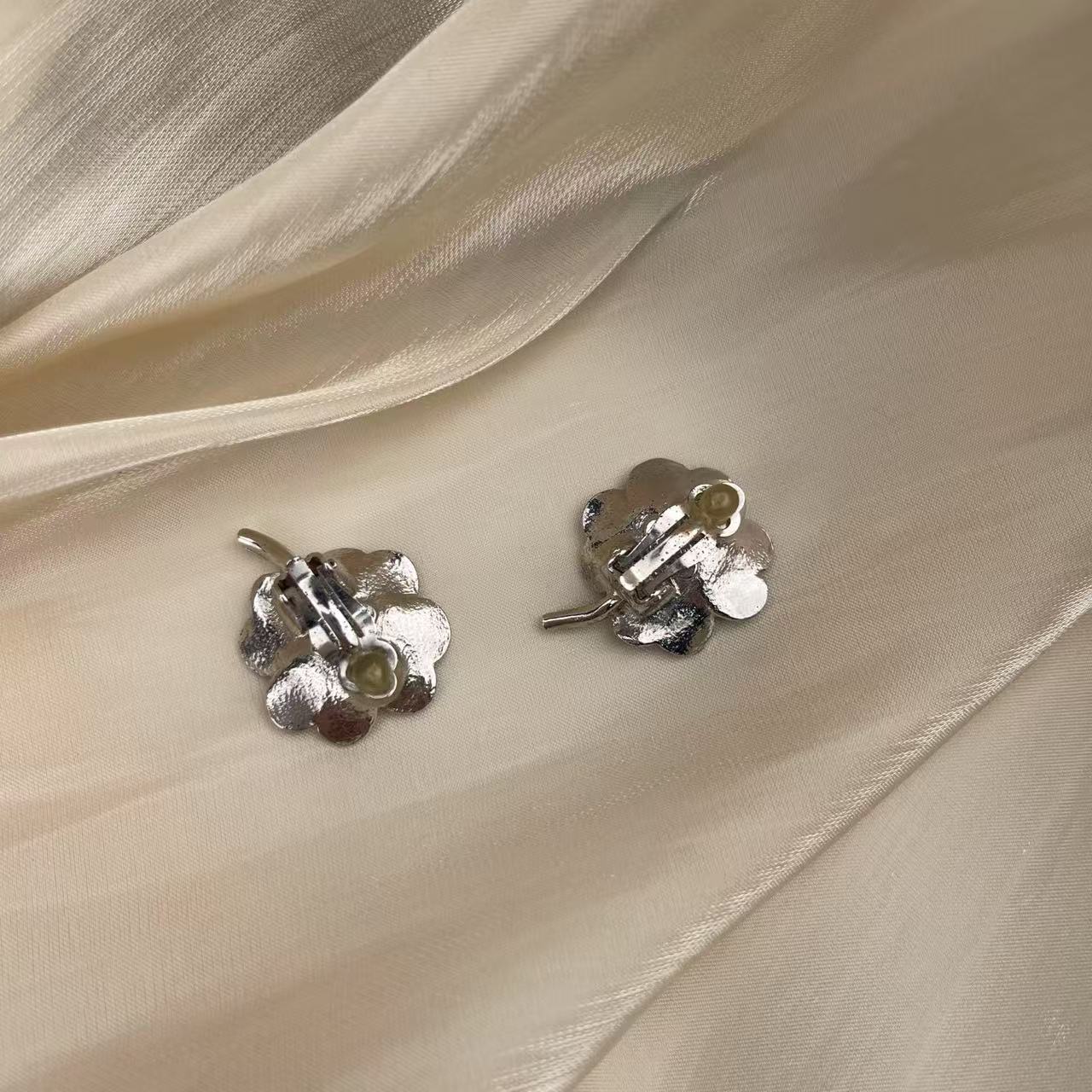 Chanel Clover Motif Clip-On Earrings [Used]