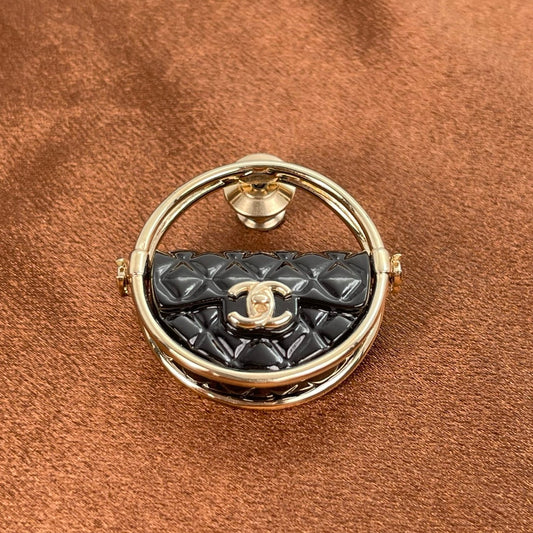 Chanel Coco Mark Matelassé Pin Brooch – Black × Gold [Used]