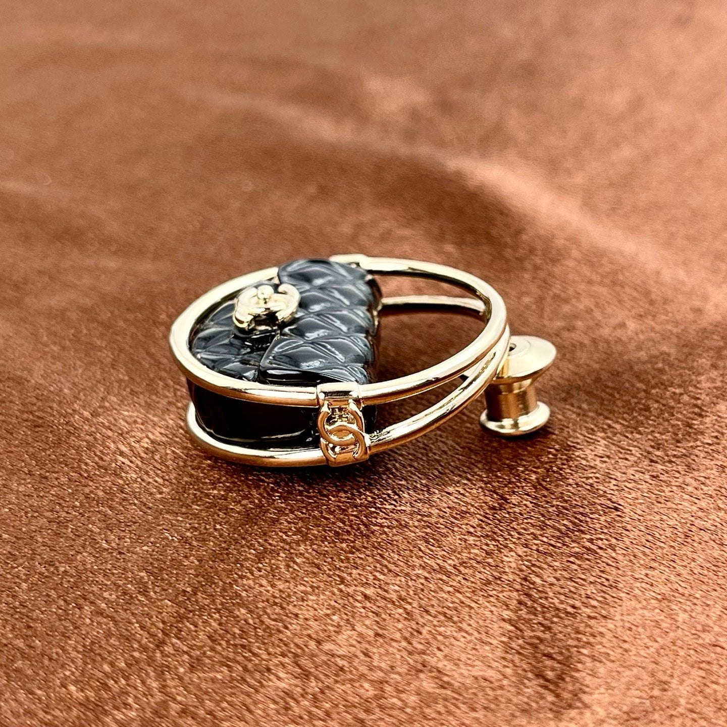Chanel Coco Mark Matelassé Pin Brooch – Black × Gold [Used]