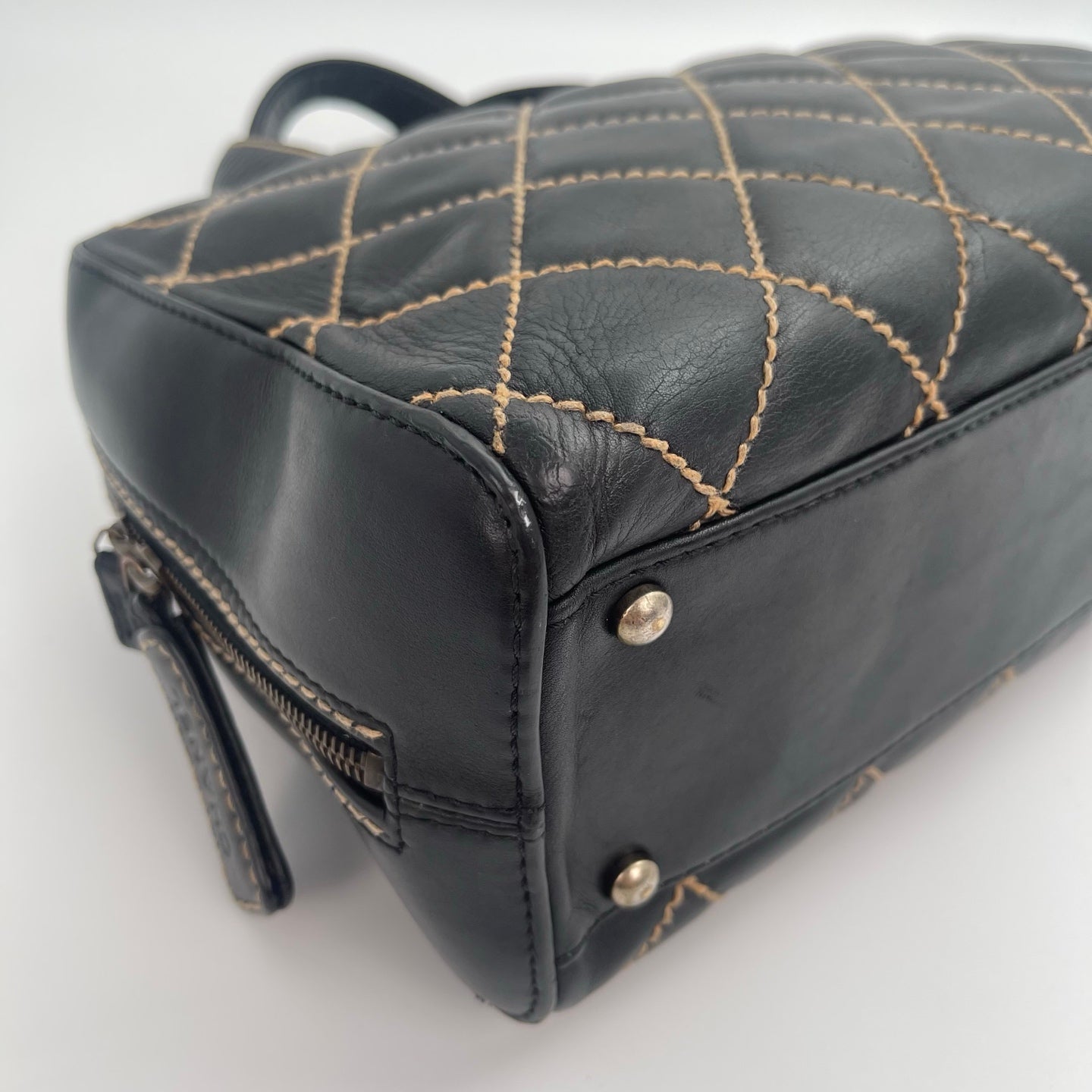 Chanel Wild Stitch Lambskin Handbag – Black & Gold [Used]