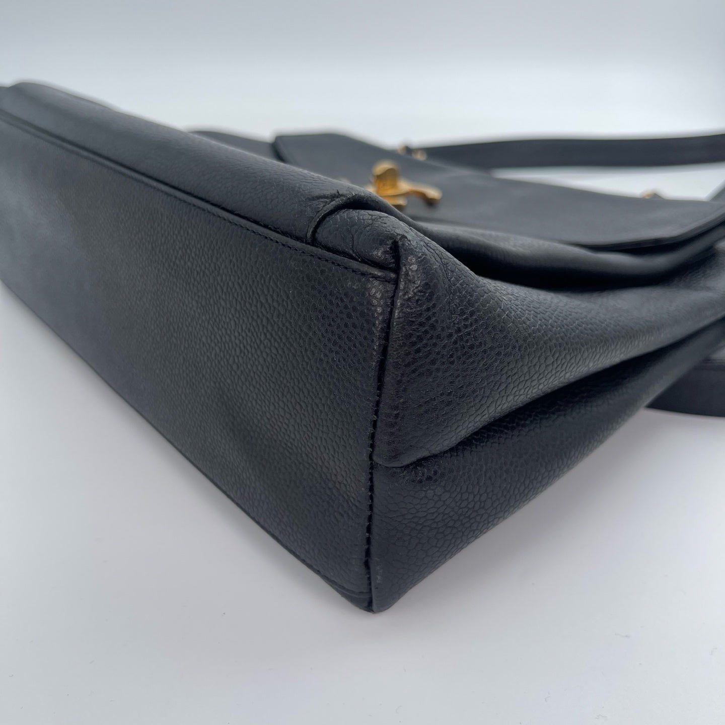 Chanel Black Caviar leather Shoulder Tote Bag [Used]