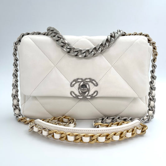 Chanel White Lambskin 19 Line Shoulder Bag [Used]