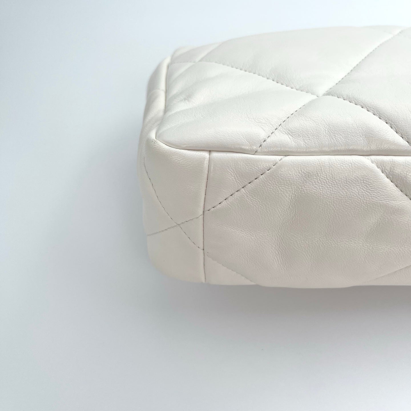 Chanel White Lambskin 19 Line Shoulder Bag [Used]