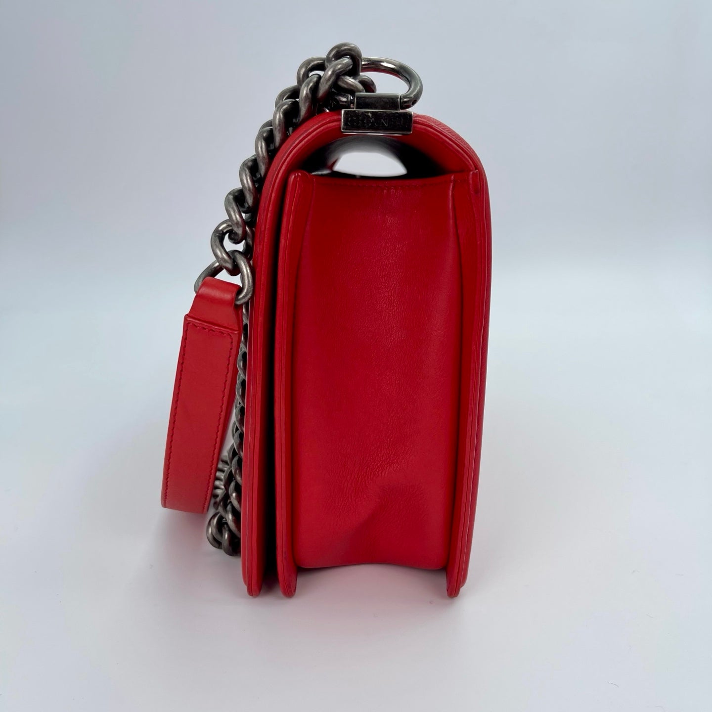 Chanel Le Boy Red Calfskin Flap Shoulder Bag [Used]