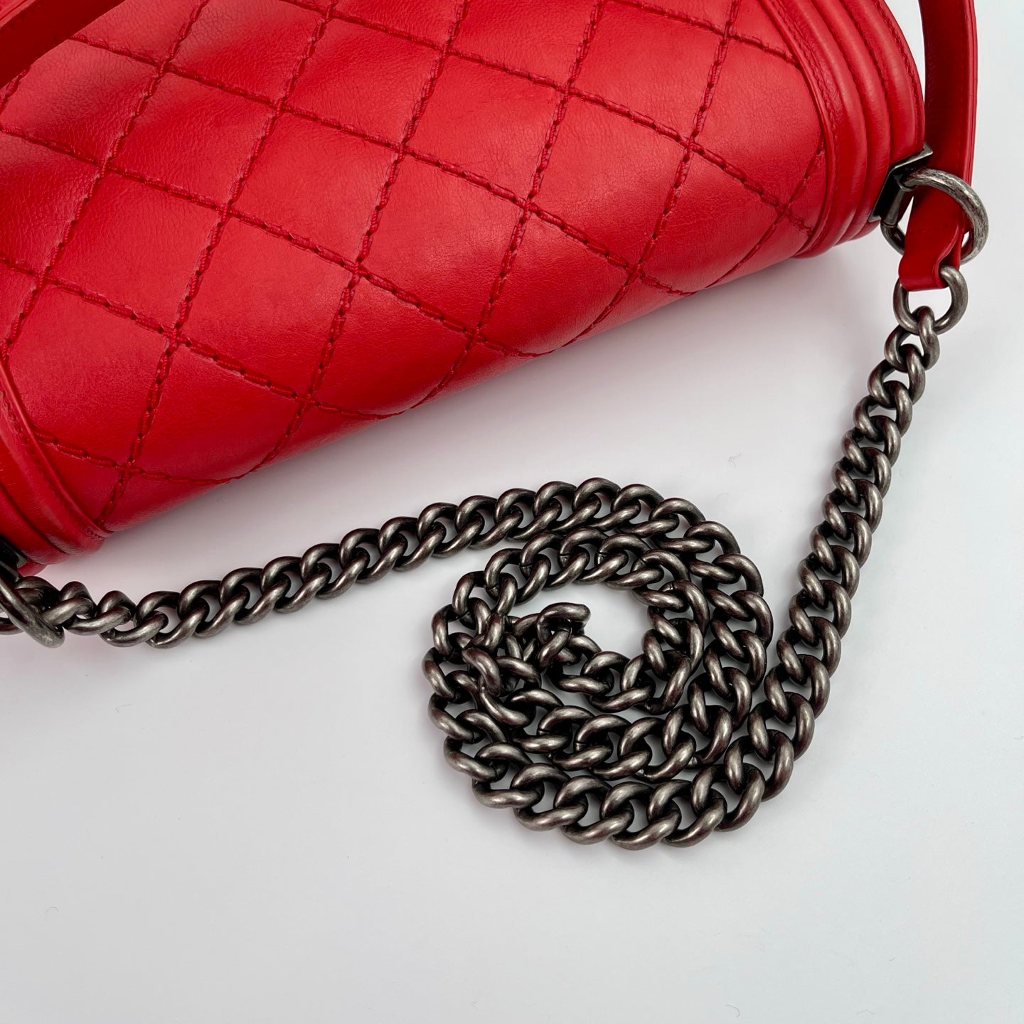 Chanel Le Boy Red Calfskin Flap Shoulder Bag [Used]