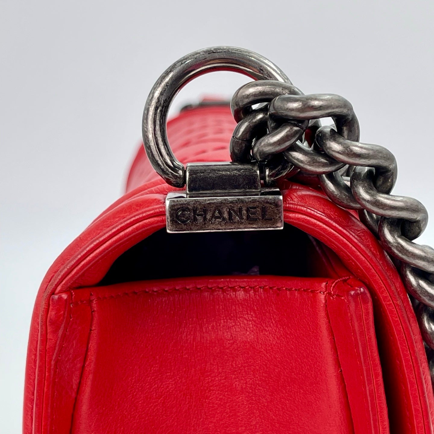 Chanel Le Boy Red Calfskin Flap Shoulder Bag [Used]