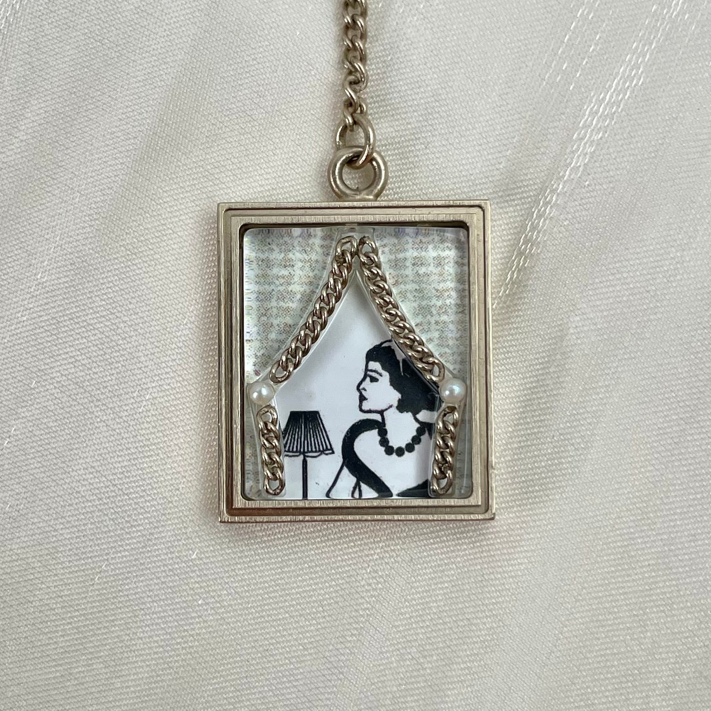 Chanel Mademoiselle Frame Pendant Necklace – 07C[Used]