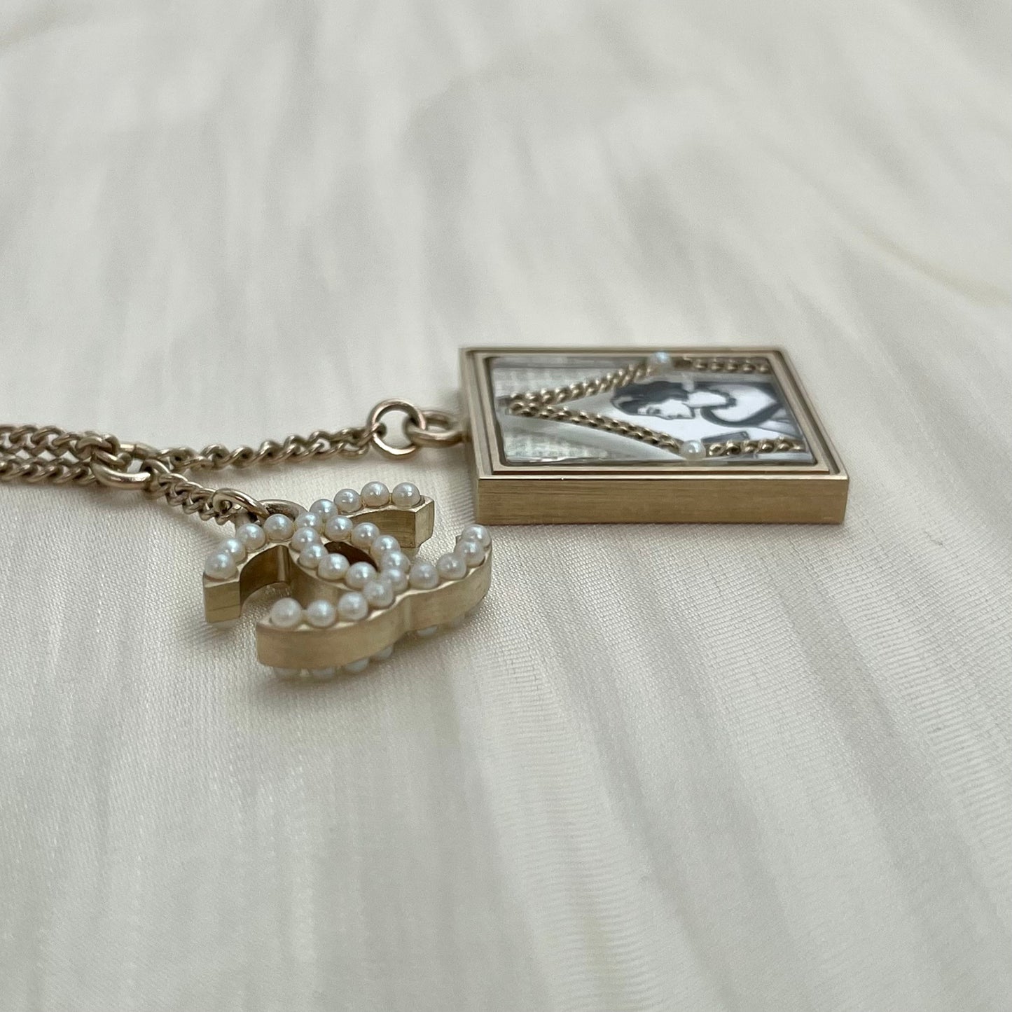 Chanel Mademoiselle Frame Pendant Necklace – 07C[Used]