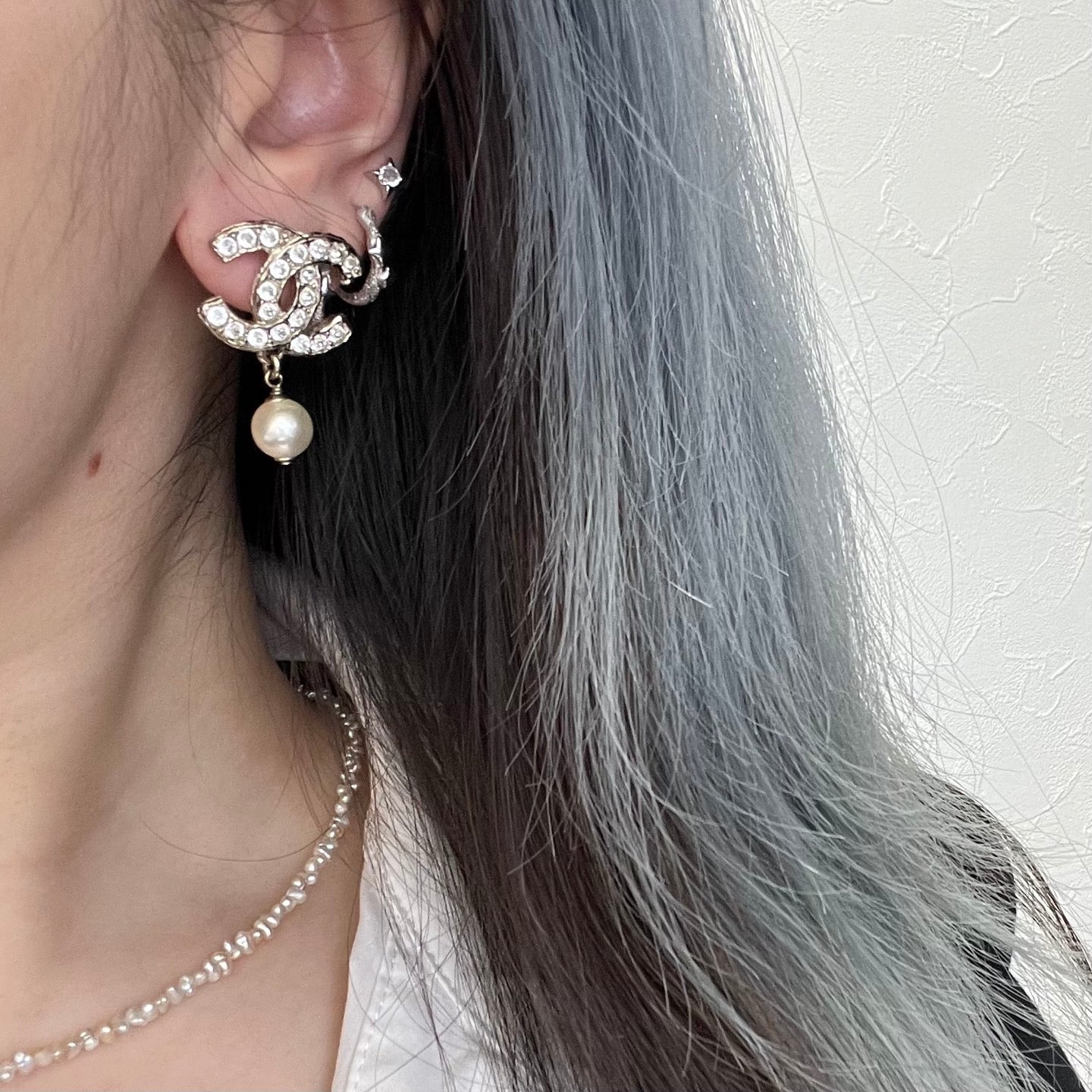CHANEL 2021 Gold Double CC rhinestone Pearl Drop Earrings [Used]
