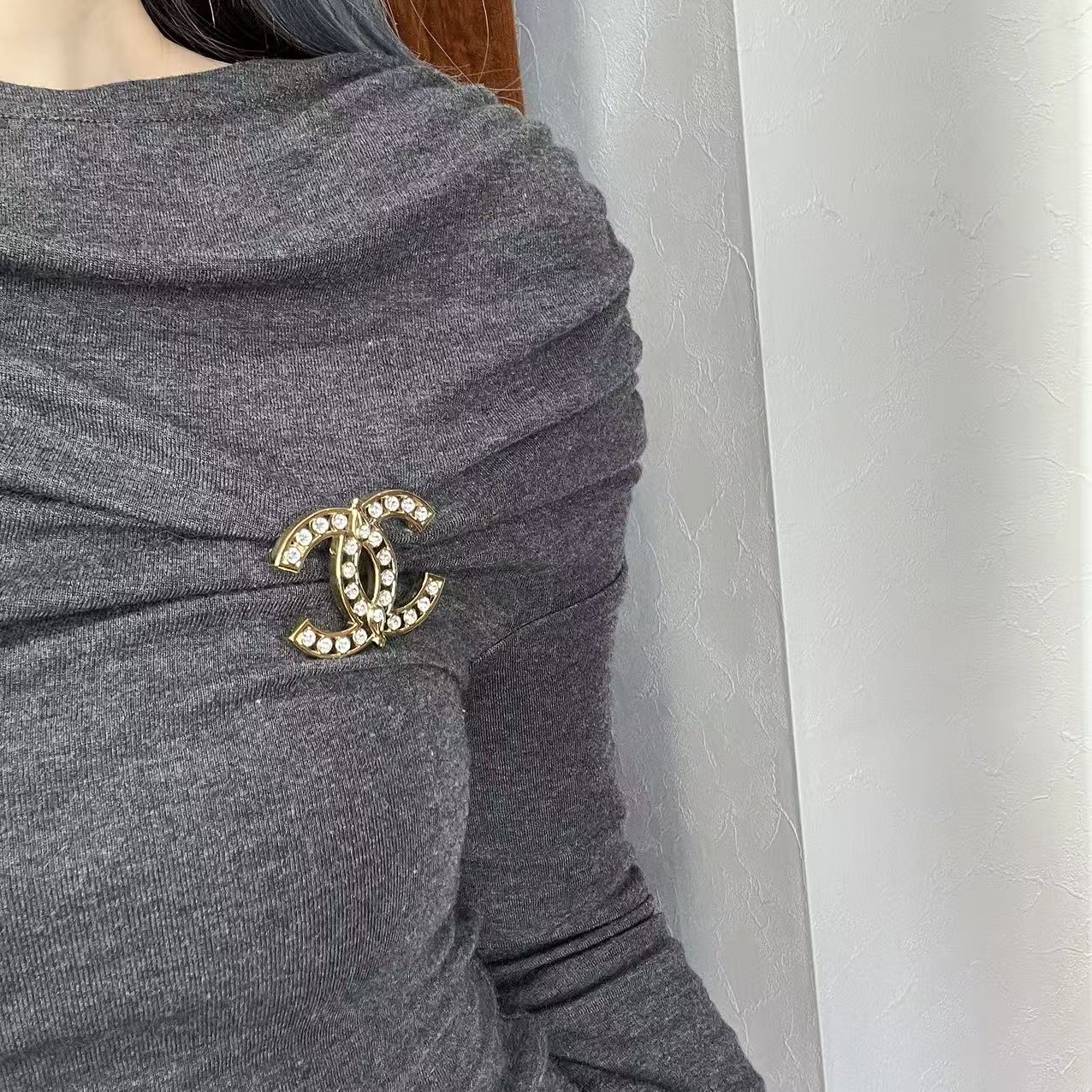 Chanel Gold Openwork Crystal CC Brooch [Used]