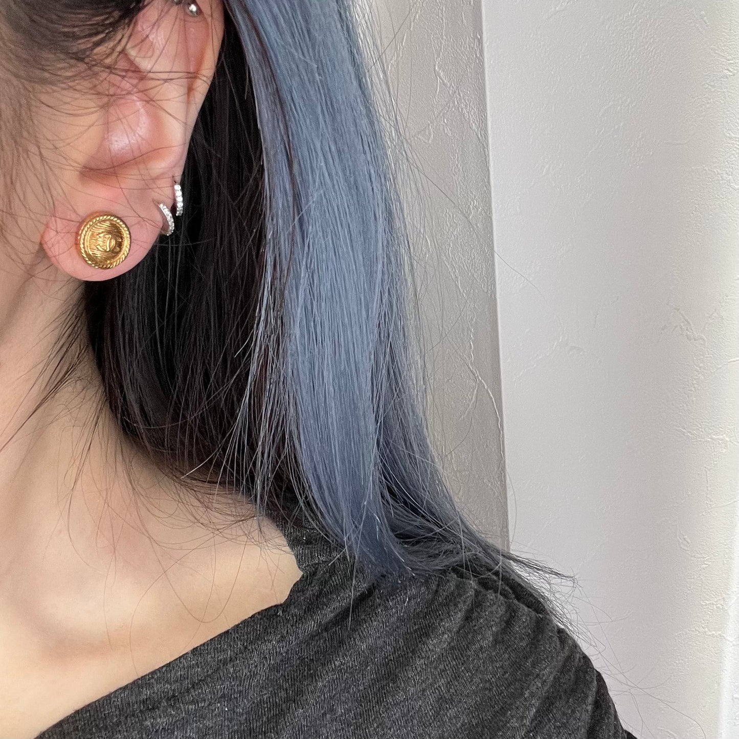 Chanel Gold CC Button Stud Earrings [Used]