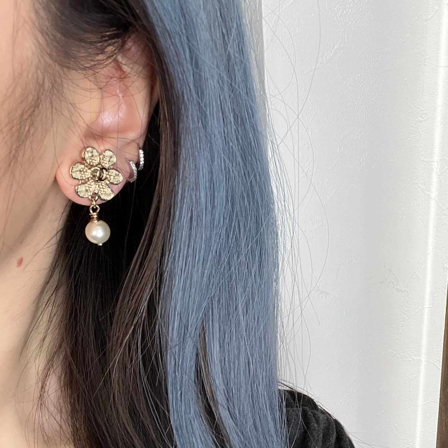 Chanel Gold CC Flower & Pearl Drop Earrings [Used]
