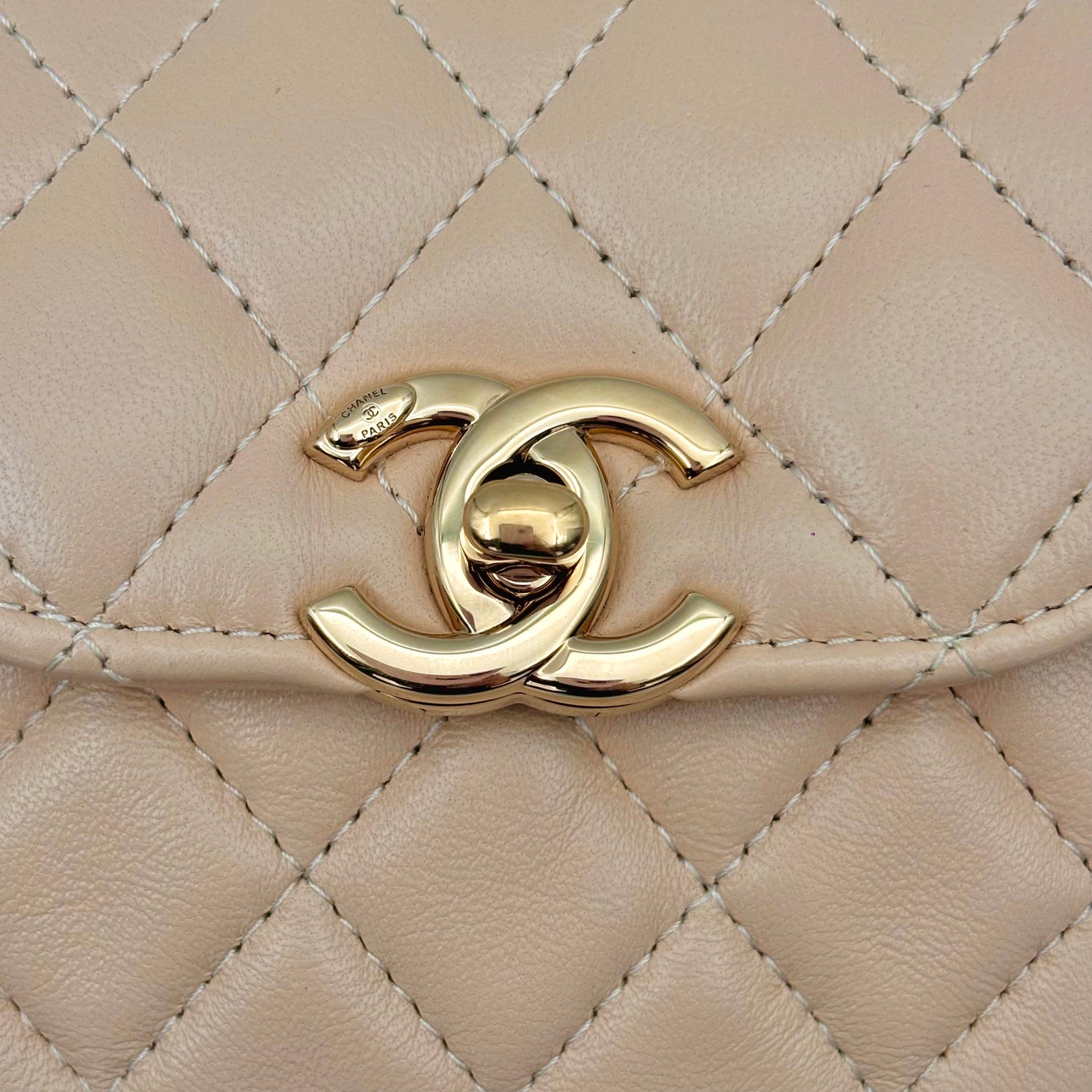 Chanel Beige Lambskin Quilted Waist Bag With Coin Purse [Used]