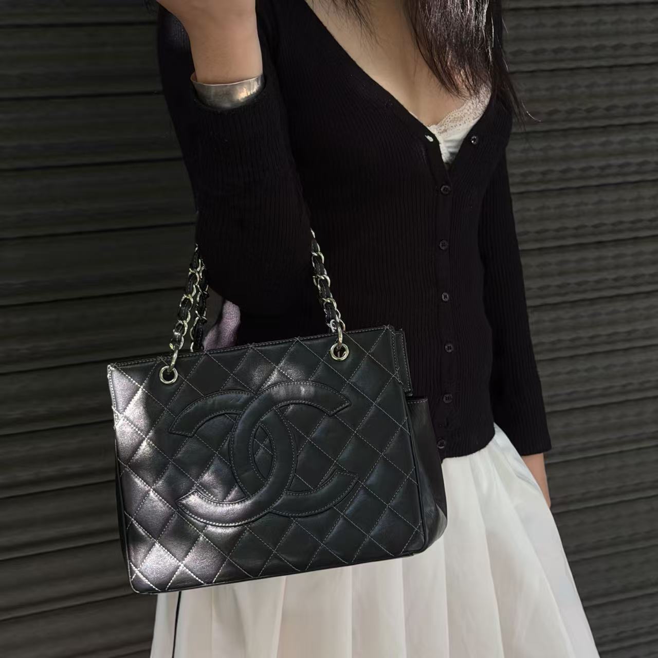 Chanel Black Lambskin Silver Hardware Quilted Shoulder Tote Bag [Used]