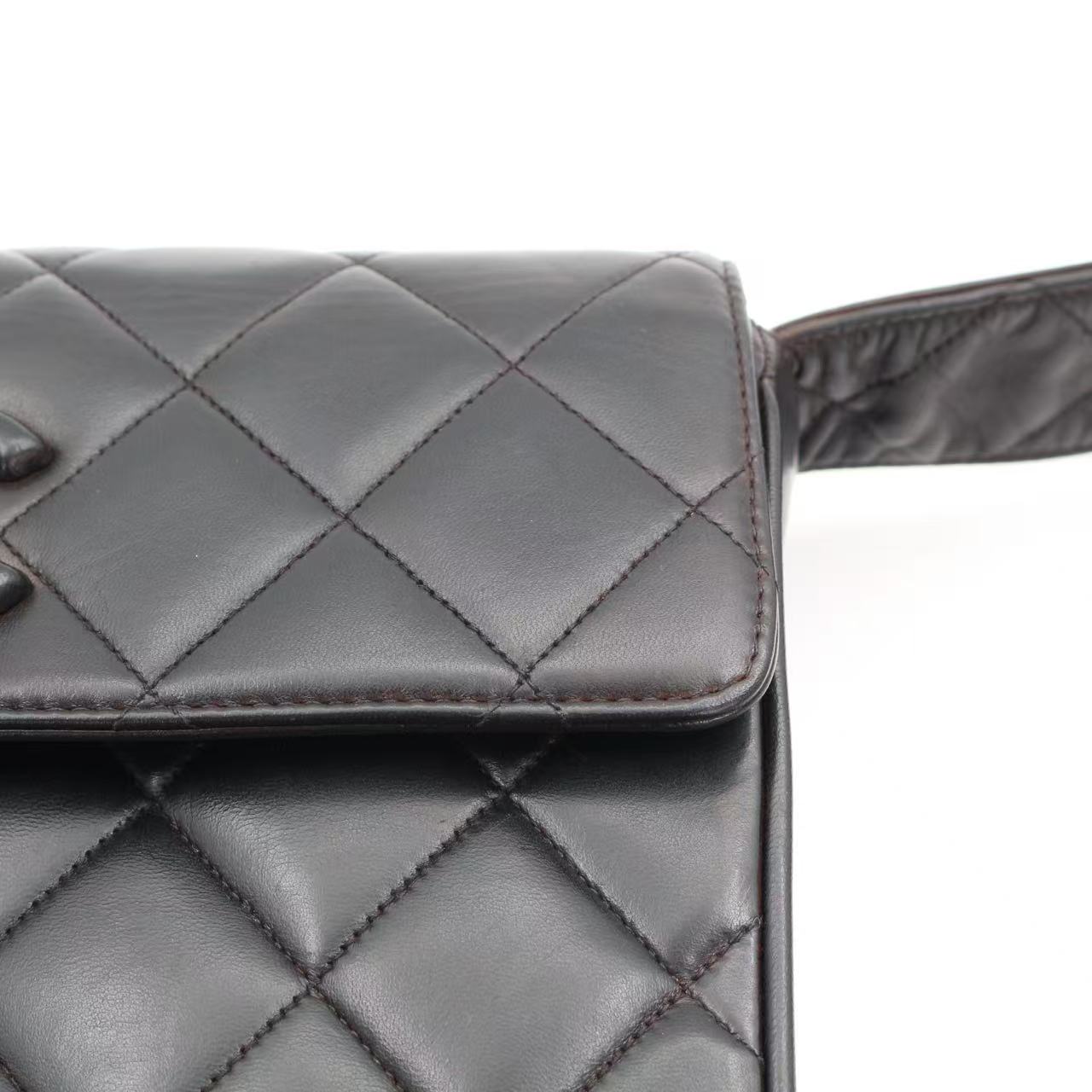 CHANEL So Black Lambskin CC Messenger Bag [Used]