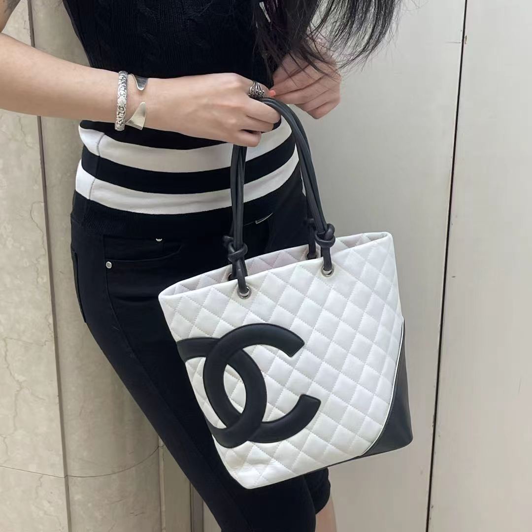 CHANEL Cambon Ligne Small Tote Bag – White / Black [Used]