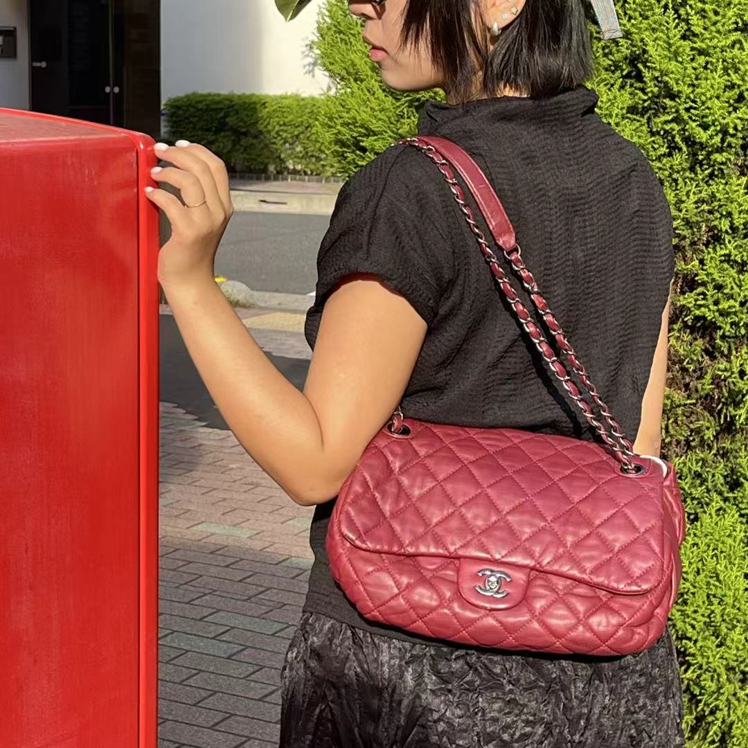 CHANEL Burgundy Lambskin Quilted Chain Flap Bag [Used]