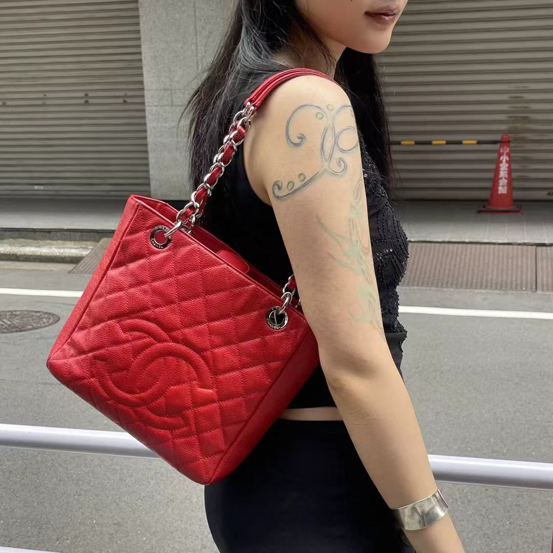 Chanel Red Petite Shopping Tote Bag [Used]