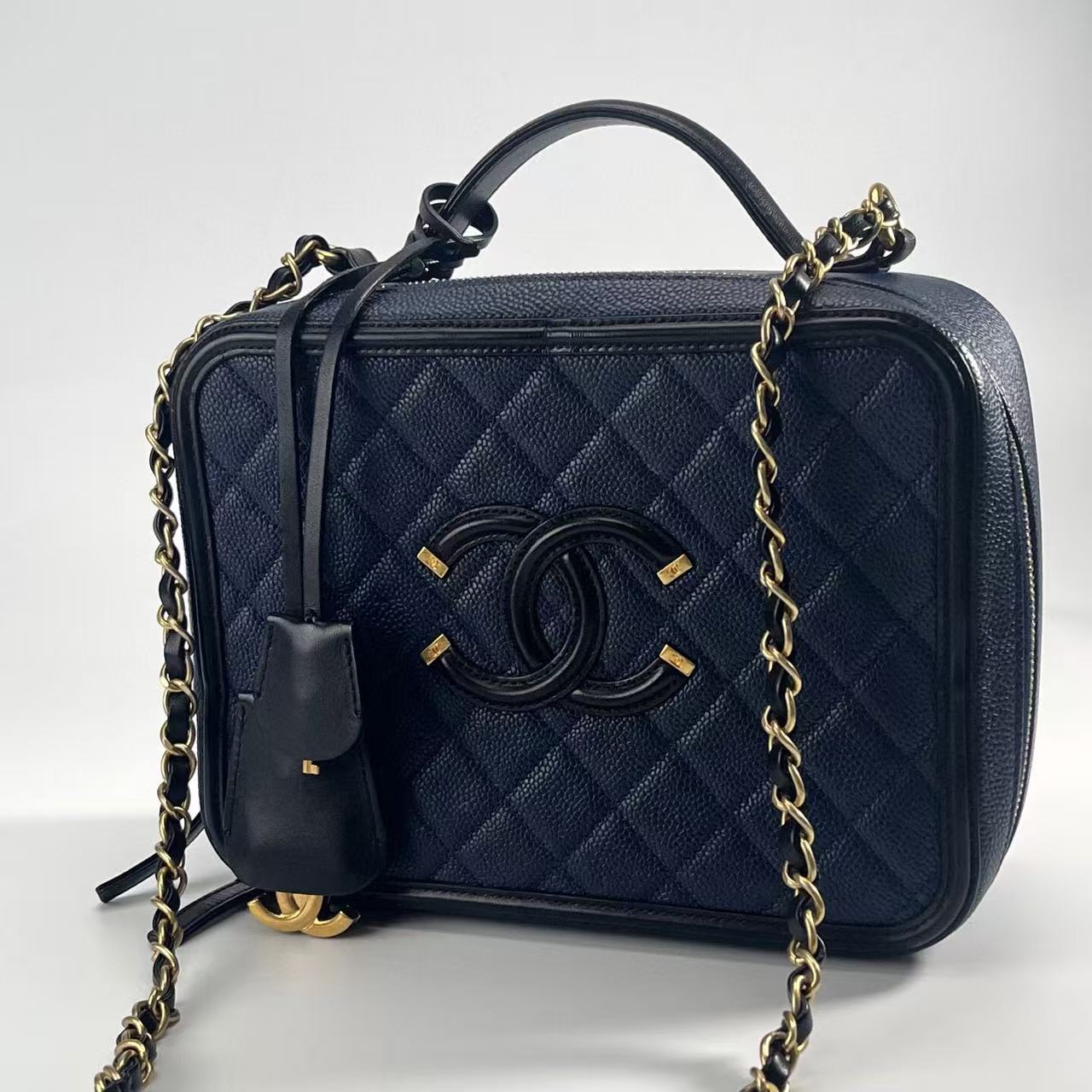 Chanel CC Matelasse Filigree Caviar Skin 2Way Handbag Shoulerbag navy x black [Used]