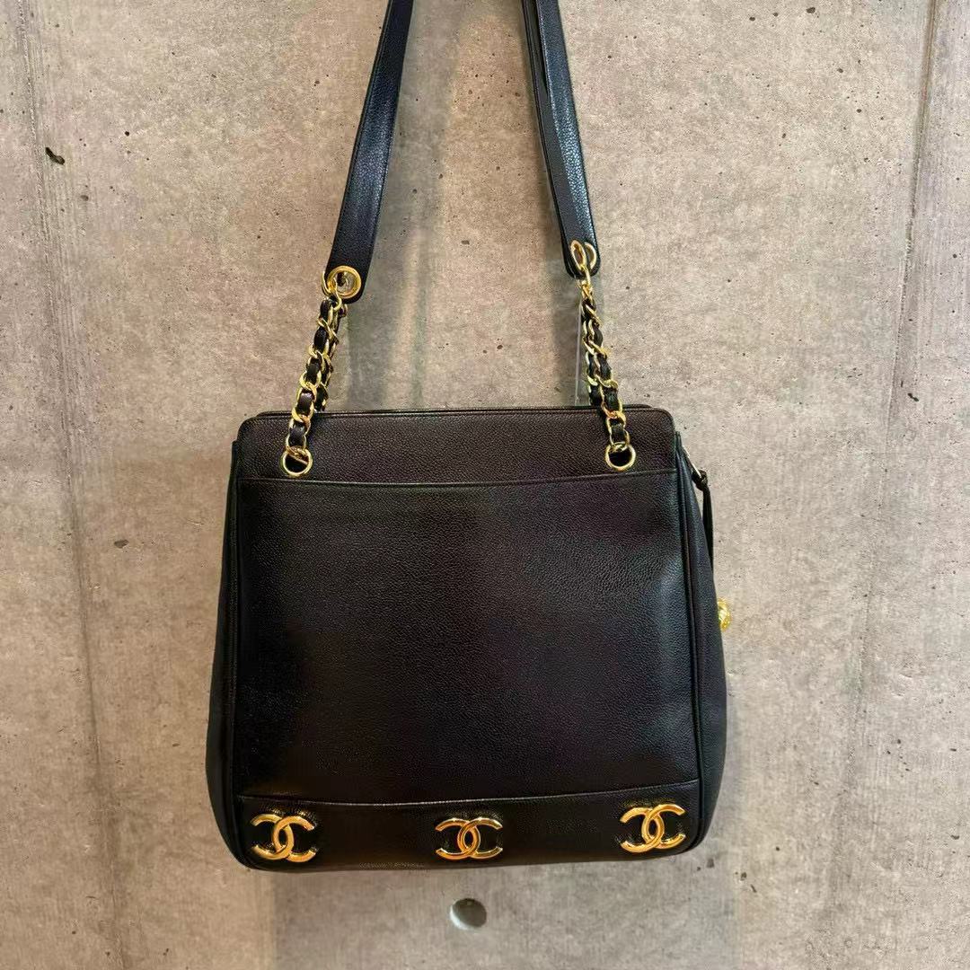 CHANEL Triple CoCo Black Caviar Skin Leather Shoulerbag [Used]