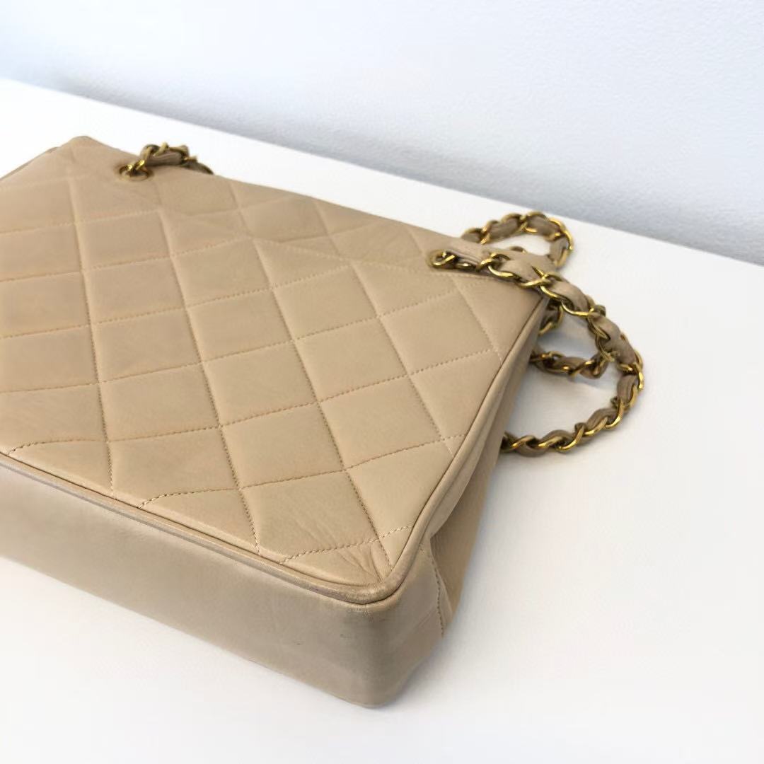 <SOLD OUT>   CHANEL Big CC VINTAGE Beige Lambskin Pocket Chain Tote ShoulderBag[Used]