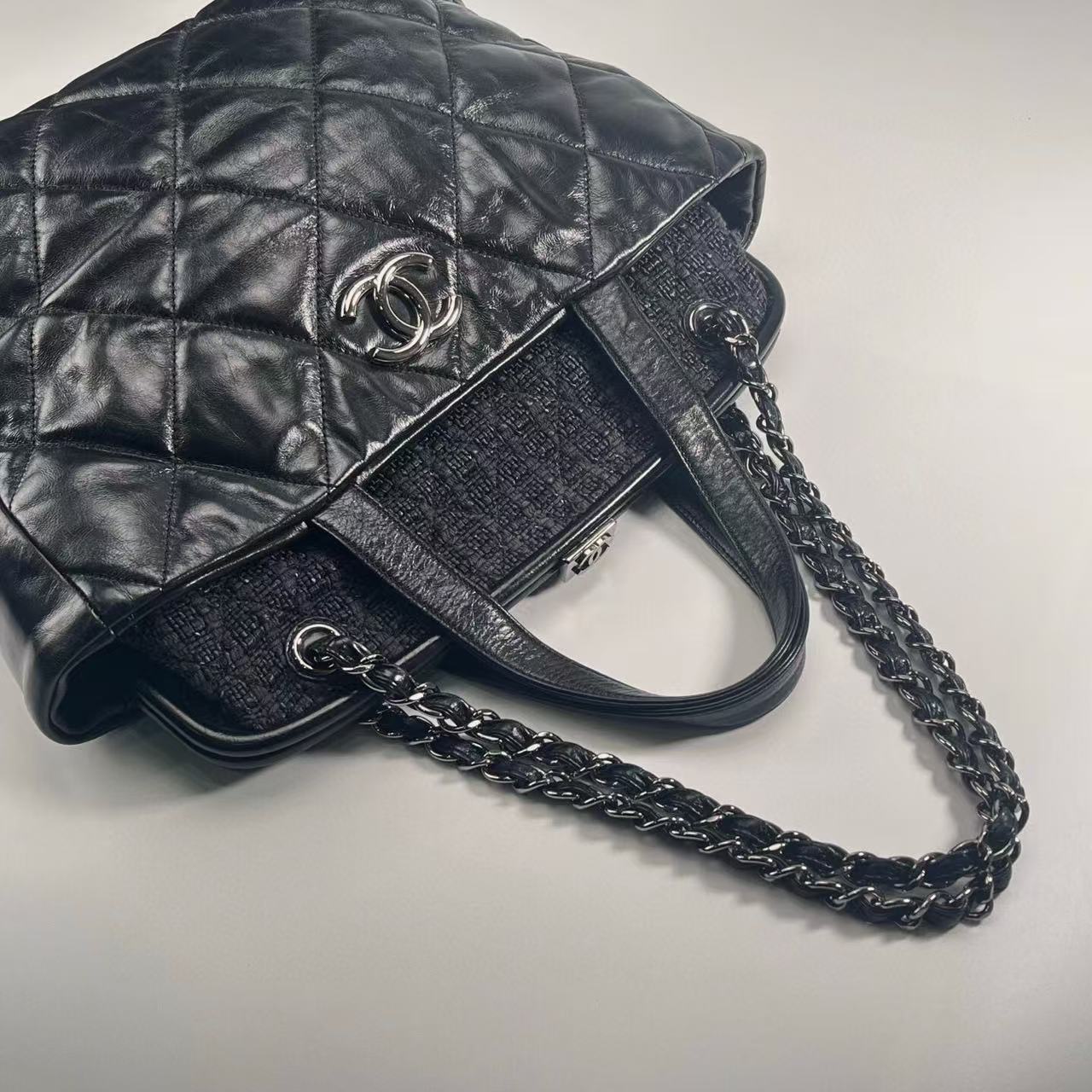 Chanel Portobello Matelasse Waxy Calfskin Leather 2Way Tweed Black Silver Metal Fittings  [Used]