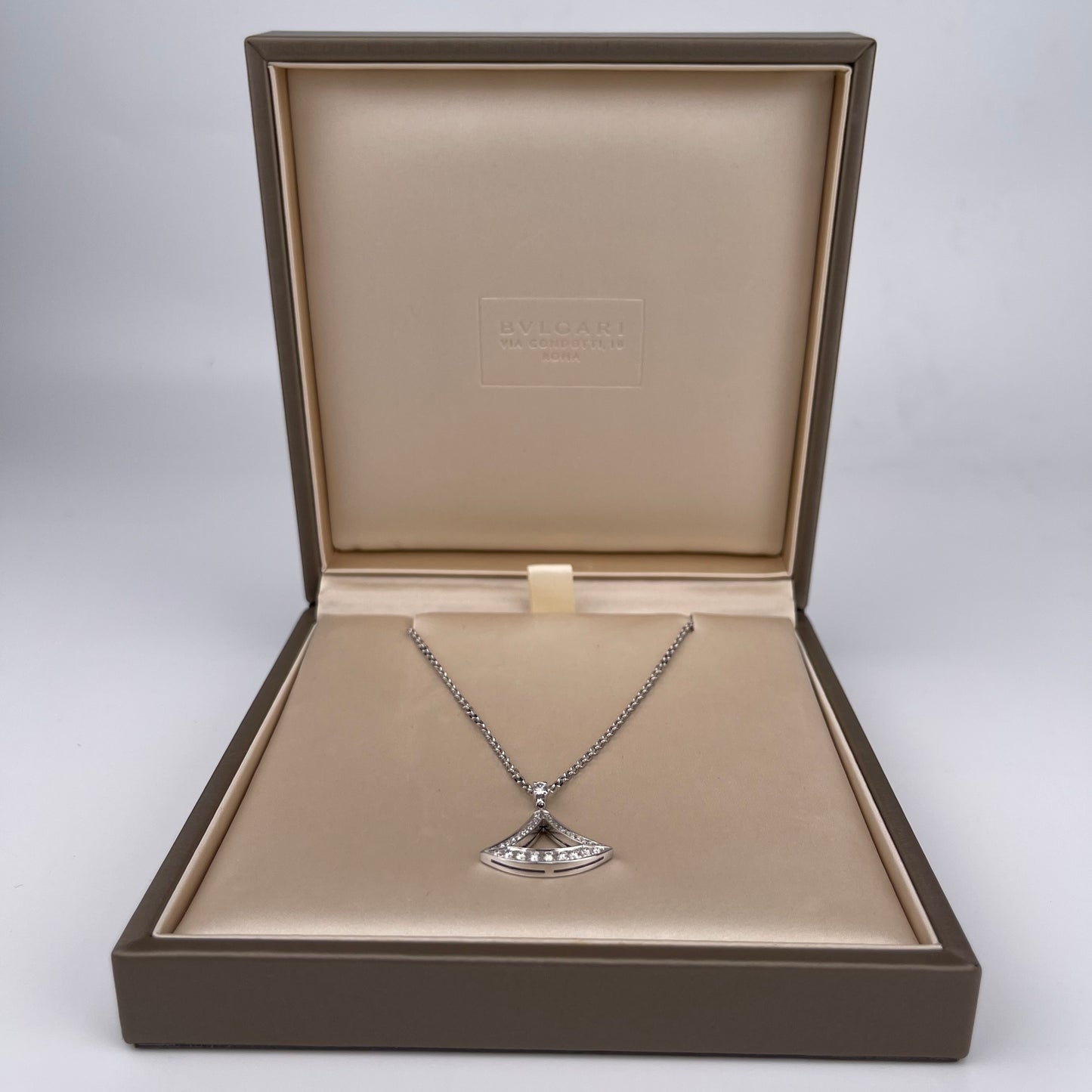 BVLGARI Diva’s Dream Necklace 18K white gold Diamond[Used]