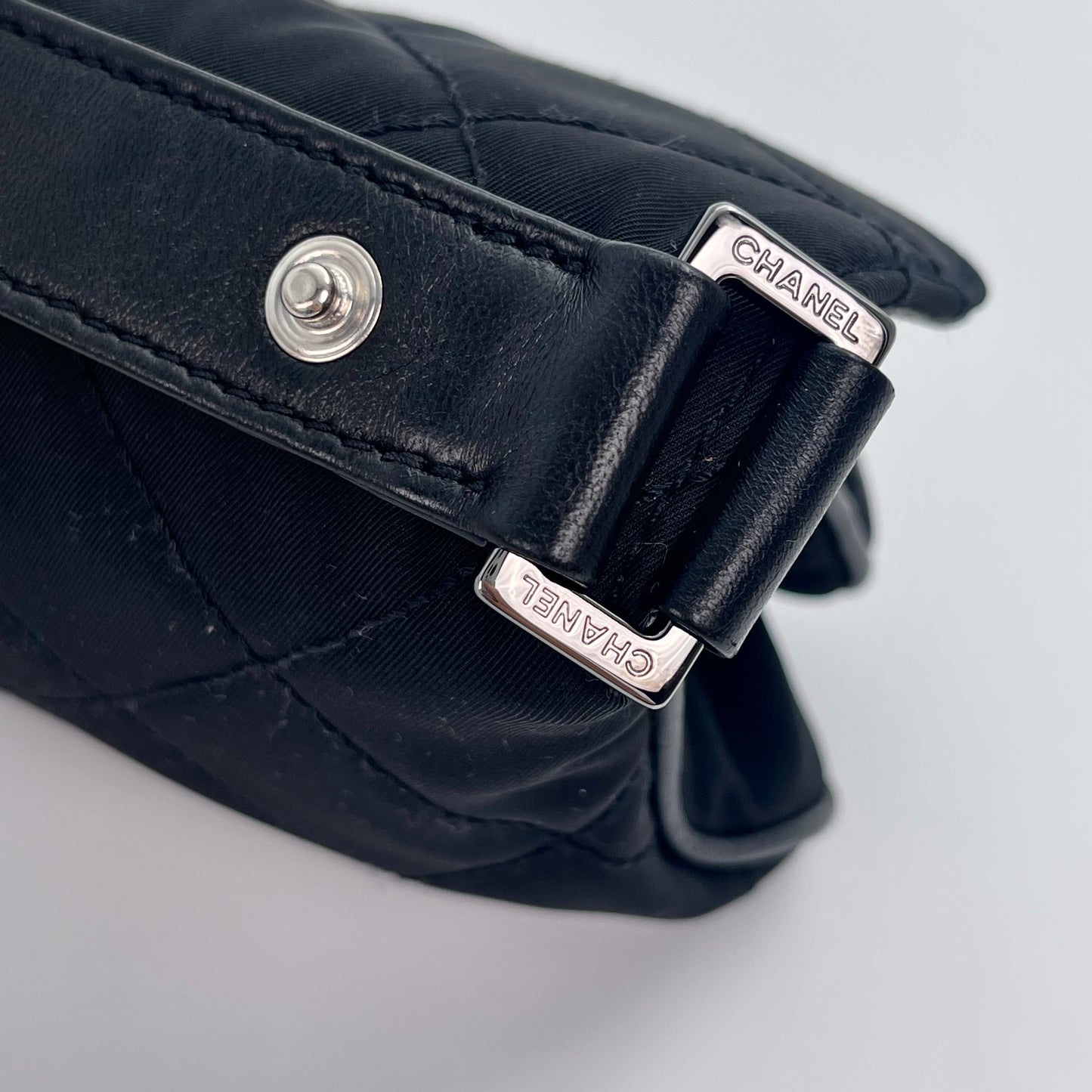 Chanel Black and Silver Canvas Large 2.55 Logo Single Shoulder Underarm Envelope Bag – Black/Silver [Used]