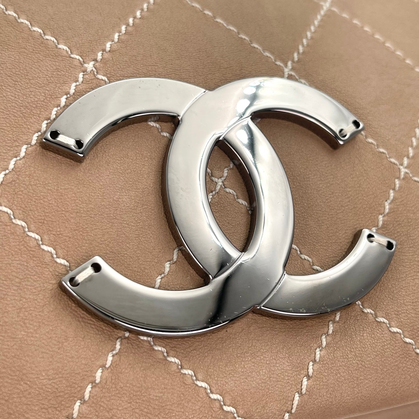 Chanel Milk Tea Large Double C Silver Buckle Out-Seam Large Flap Shoulder Tote Bag – Milk Tea [Used]