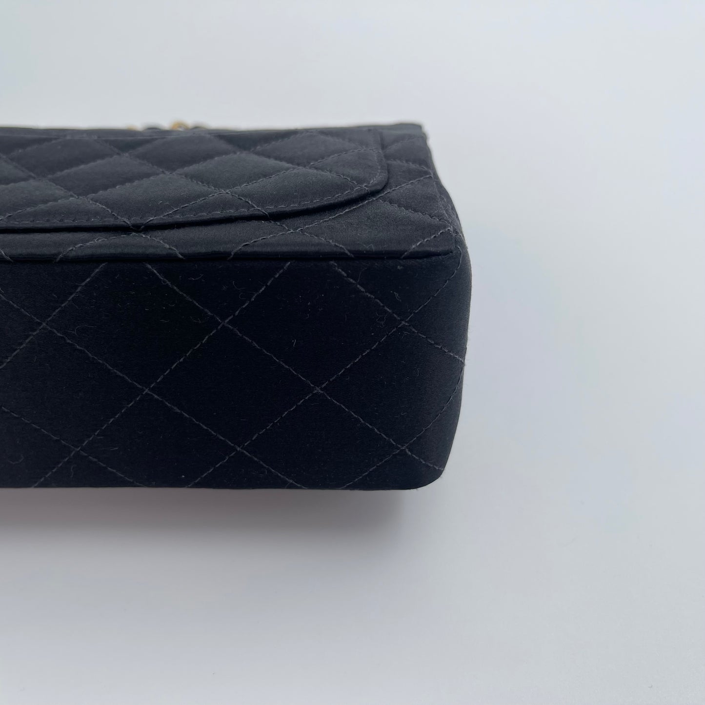 Chanel Black and Gold Satin Classic Flap Single Shoulder Underarm Bag – Black/Gold [Used]