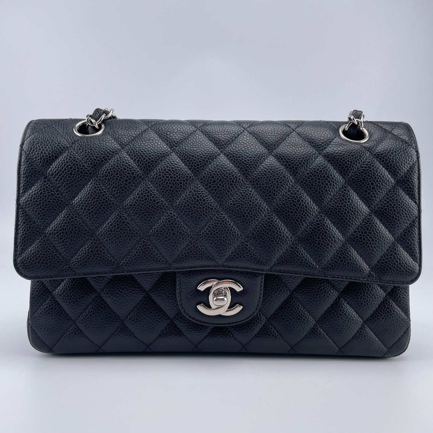 CHANEL Black Calfskin Classic Double Flap 25 Shoulderbag [Used]