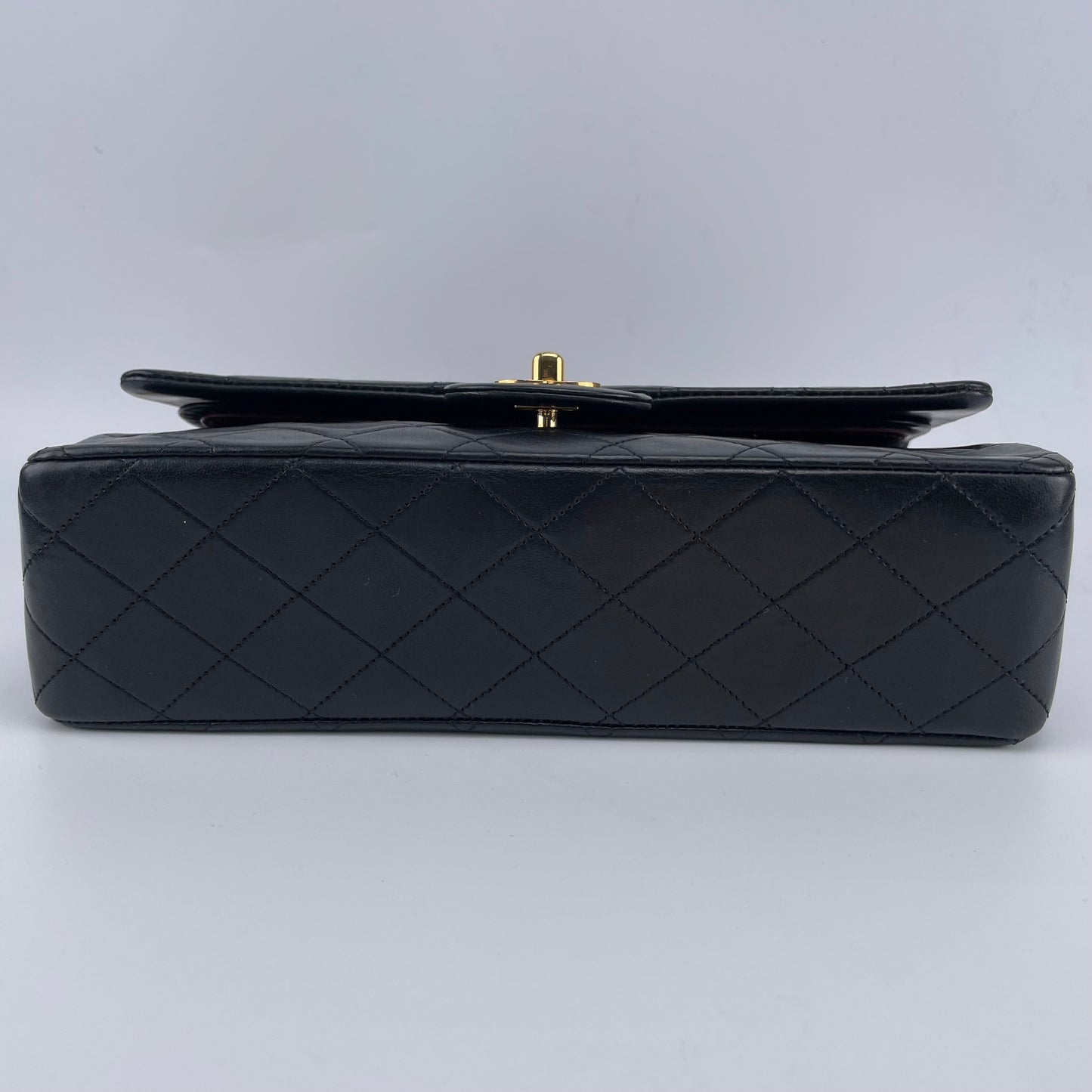 CHANEL Black Lambskin Classic Double Flap 25 Shoulderbag [Used]