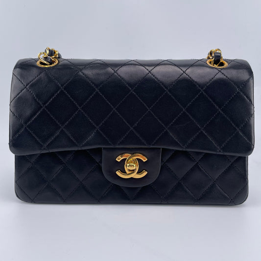 CHANEL Black Lambskin Classic Double Flap 23 Shoulderbag [Used]